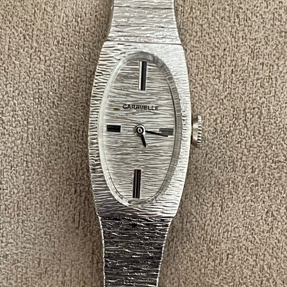 Vintage Caravelle 10 Karat W. RGP Bezel Women's Silver Watch - Not Working - Picture 1 of 6